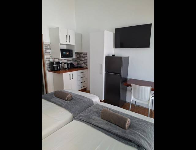BUSINESS PROPERTY TO RENT IN MEER EN SEE
